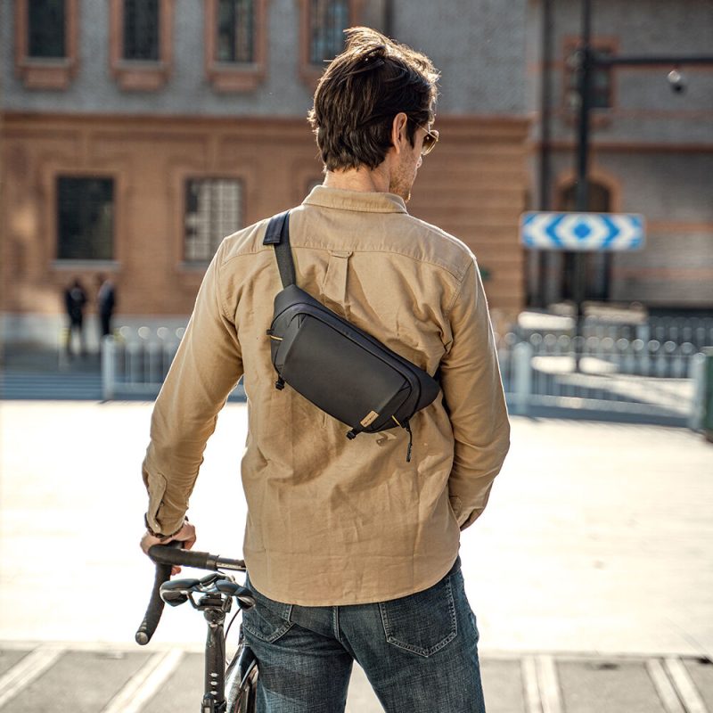 PGYTECH OneGo Solo Τσάντα Μέσης / Sling (Deep Navy) - Image 8