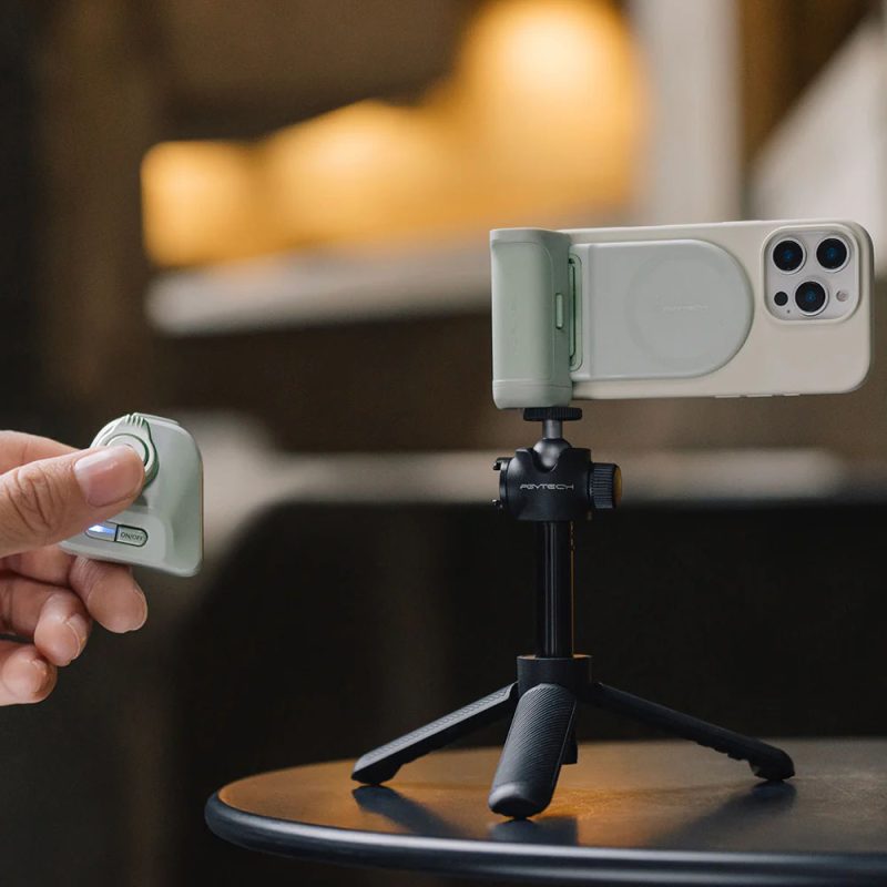 PGYTECH MagCam Phone Grip (Misty Gray) - Image 4