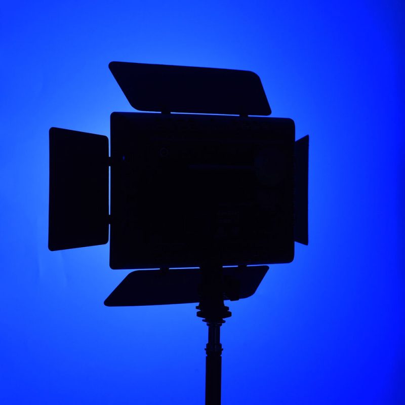 Yongnuo YN300-IV – 3200-5600Κ & RGB LED Light - Image 4